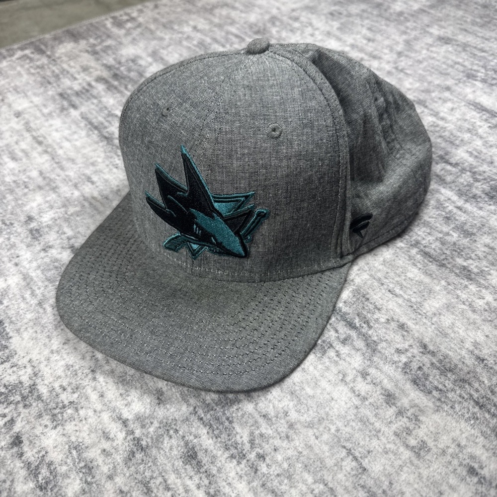 Fanatics San Jose Sharks Logo Stretch Flex Fit Hat Cap S/M Grey NHL Hockey